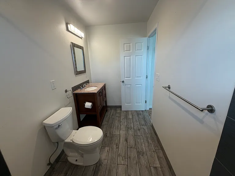 6802 Radio Dr — Photo 6
