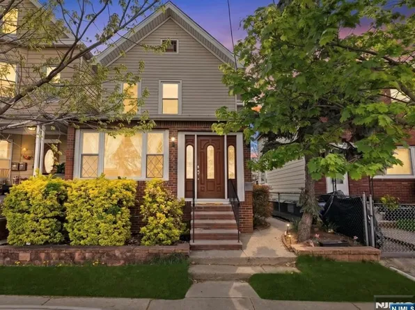48 Midland Ave, Garfield, NJ 07026