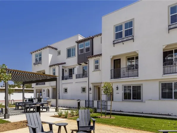 1324 Yannis Ct, El Cajon, CA 92019