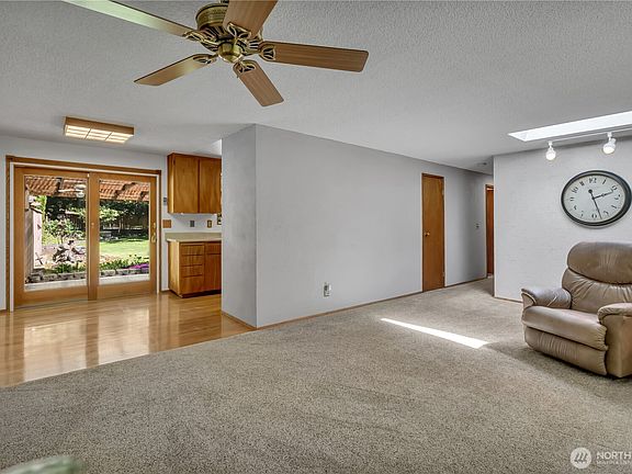 2nd image of 31032 228th Avenue SE