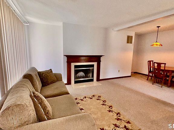 5th image of 257 Sabin Street #21