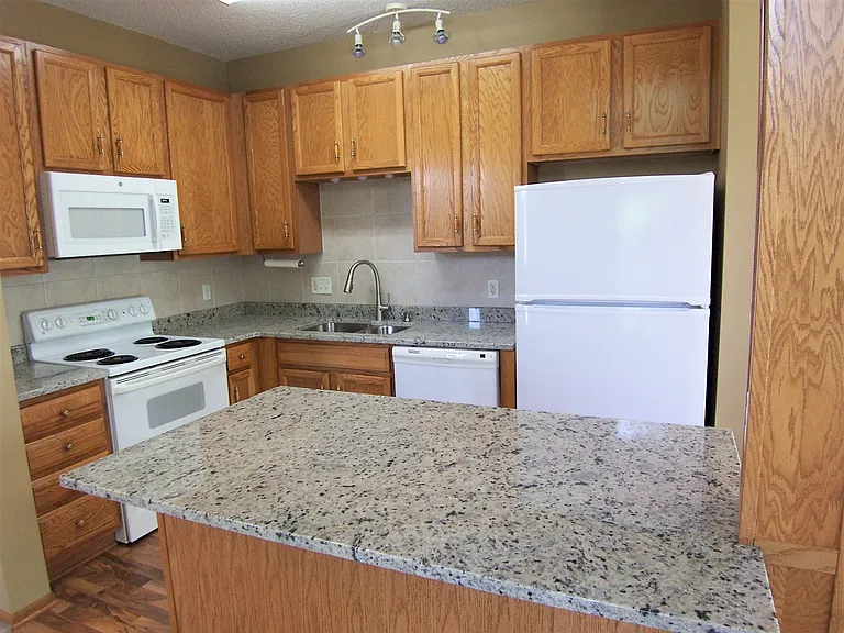 3531 Abercrombie Ln — Photo 5