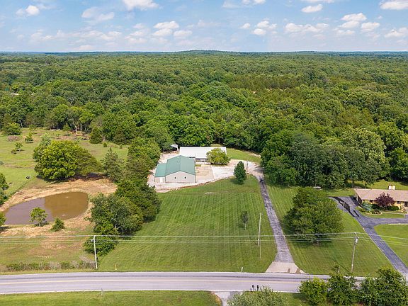 5th image of 7222 N Farm Road 203