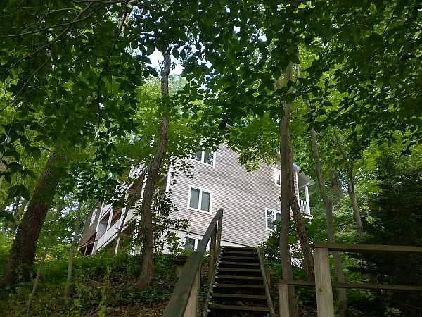 402 Forest Beach Rd — Photo 27