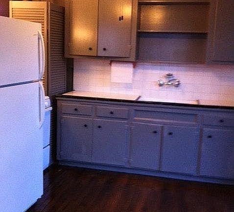 3rd image of 421 E Olmos Dr APT C