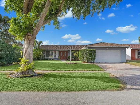 4715 Roosevelt St, Hollywood, FL 33021