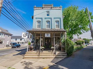 7 N 4th St, Emmaus, PA 18049