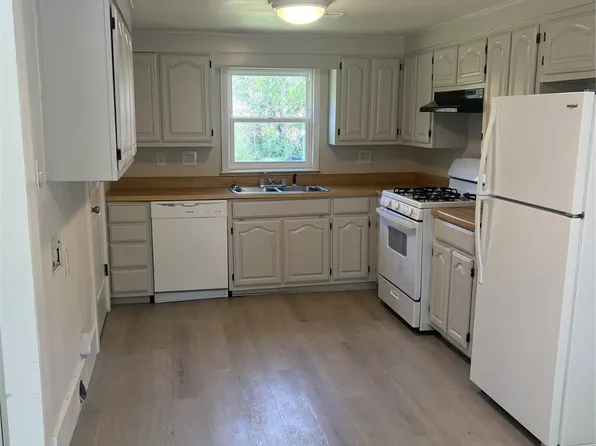 97 Brewer St, McAlester, OK 74501