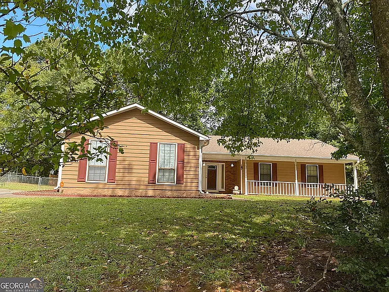 416 Winterwood Dr — Photo 1
