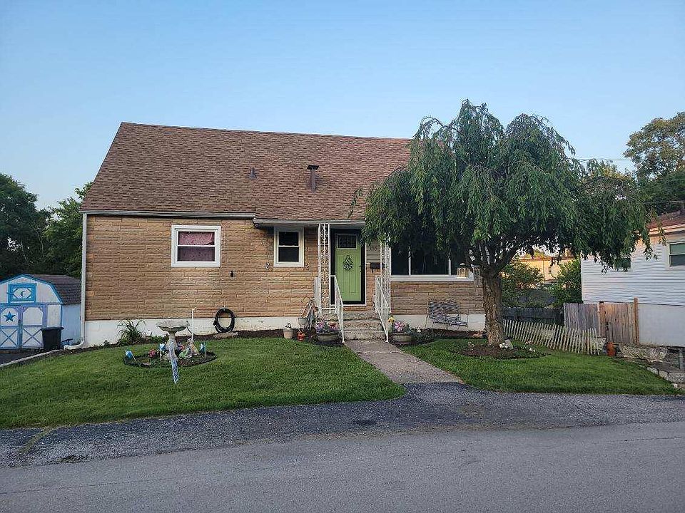 1st image of 105 Valley View Dr