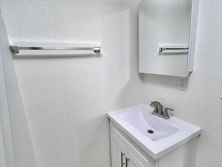 14475 Foothill Blvd #10 — Photo 10