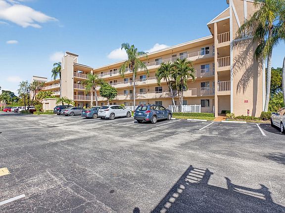 4th image of 6935 Huntington Lane, Unit 207