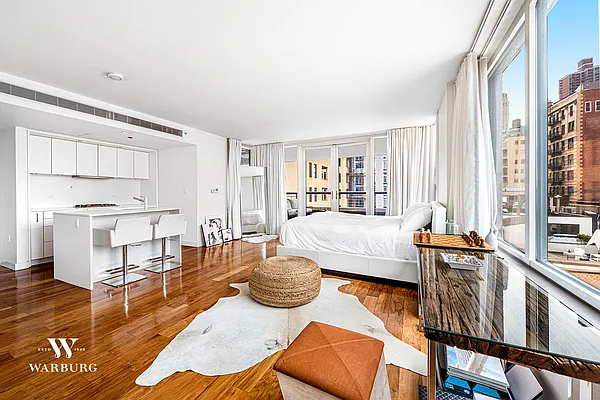 Rented by Warburg | media 2