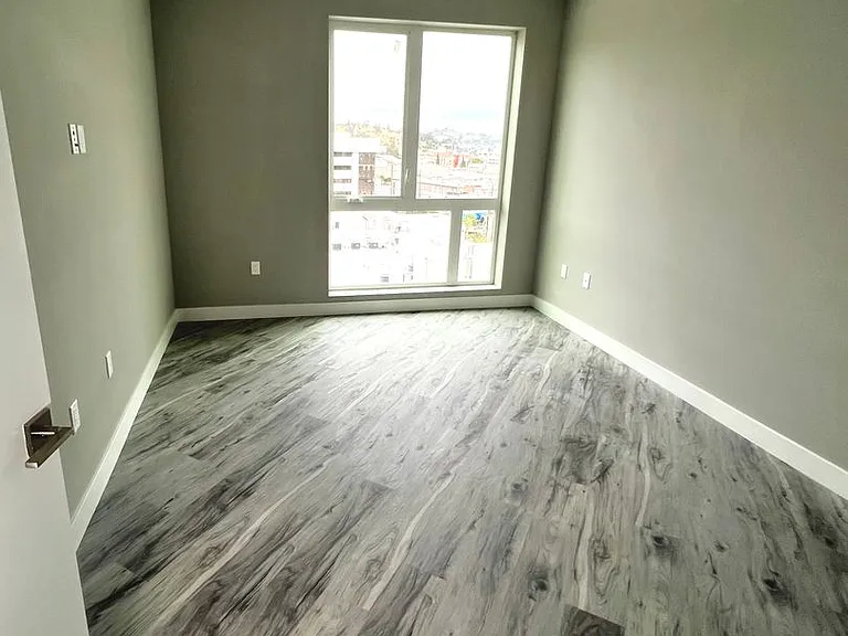 Bunker Heights Apartments — Photo 26