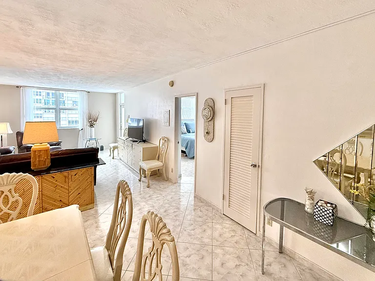 4250 Galt Ocean Dr #14T — Photo 35