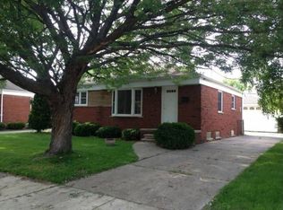 18223 Curtain Ave, Eastpointe, MI 48021