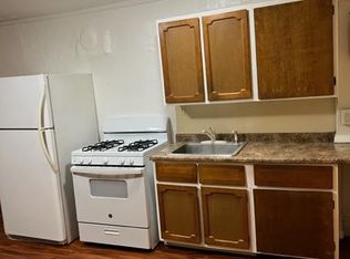 6175 Williams Lake Rd #4, Waterford, MI 48329