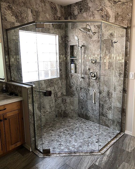 Upgraded spa shower 2020