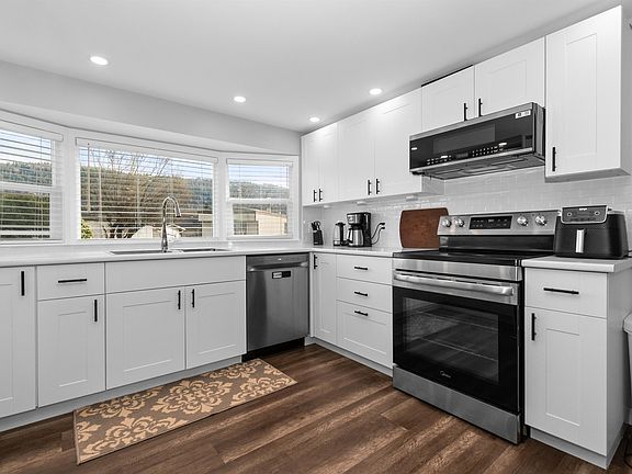 5th image of 5742 Unsworth Rd #78