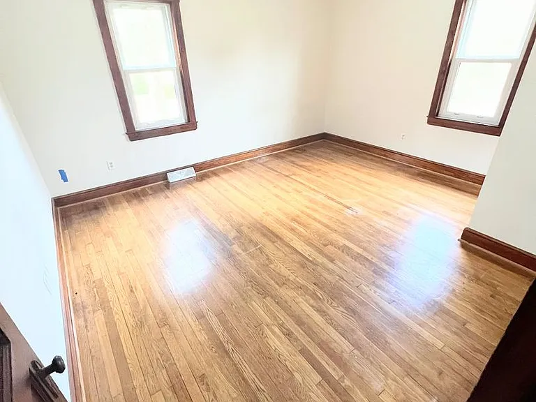 710 Jeter St — Photo 4