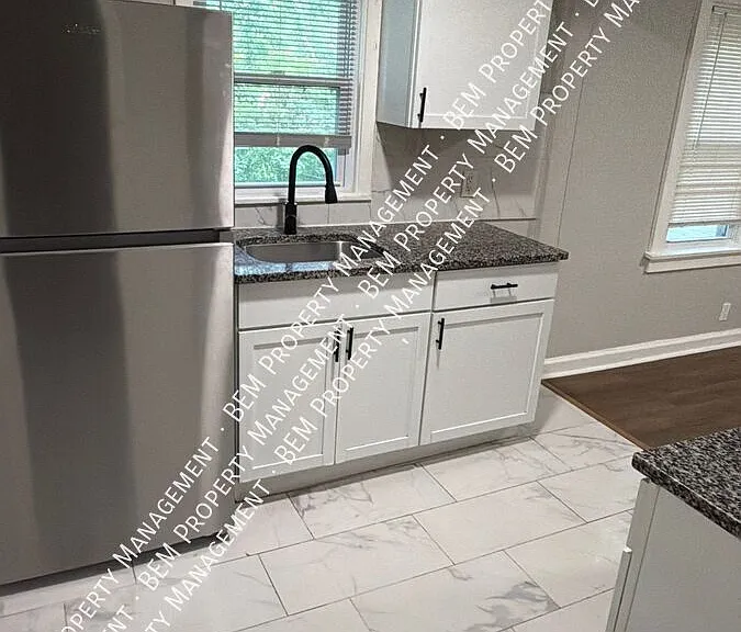 7209 Walrond Ave — Photo 8