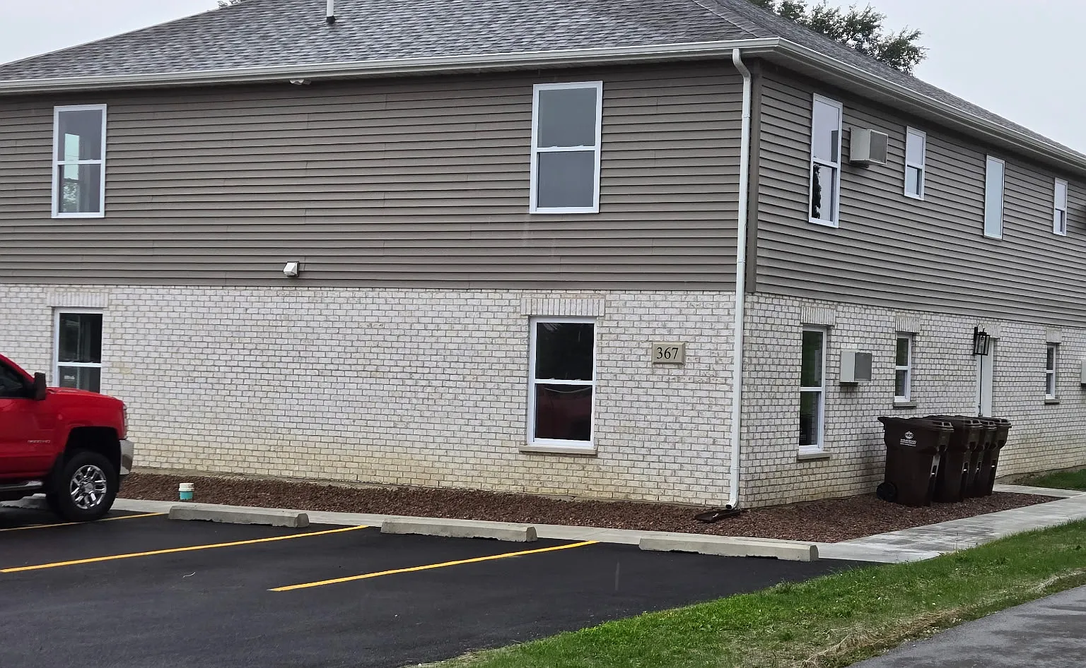 2 bed, 1000 sqft, $1,650 — Photo 2