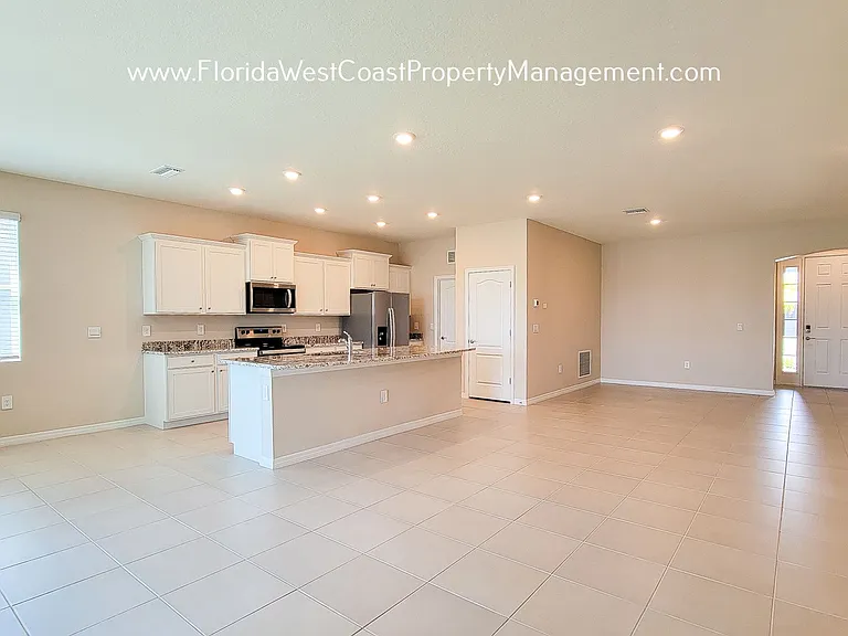 5831 Silver Palm Blvd — Photo 5