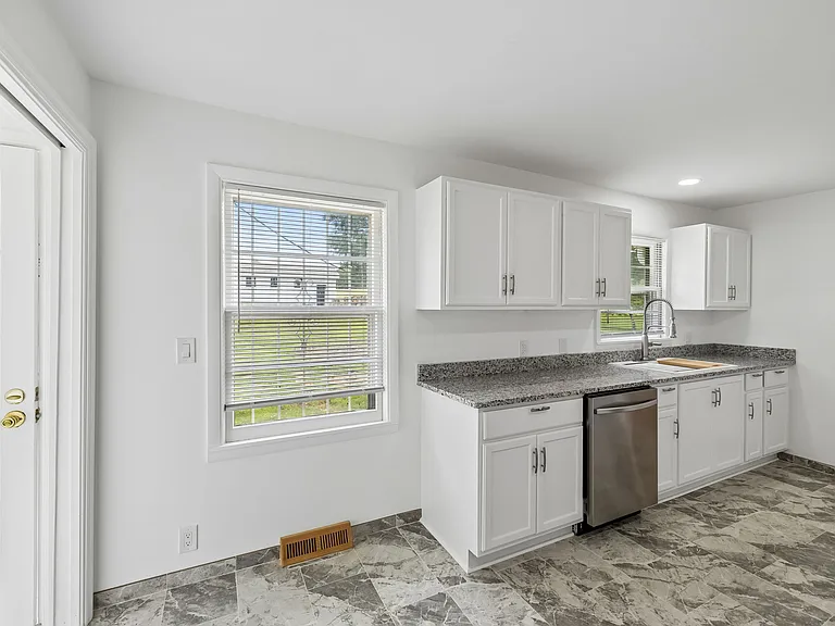 1305 Highway 48 S — Photo 27