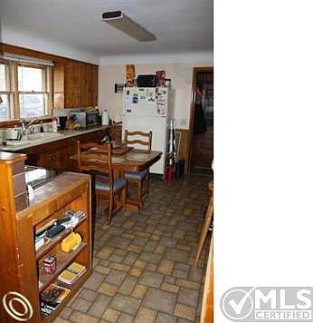 kitchen1.JPG