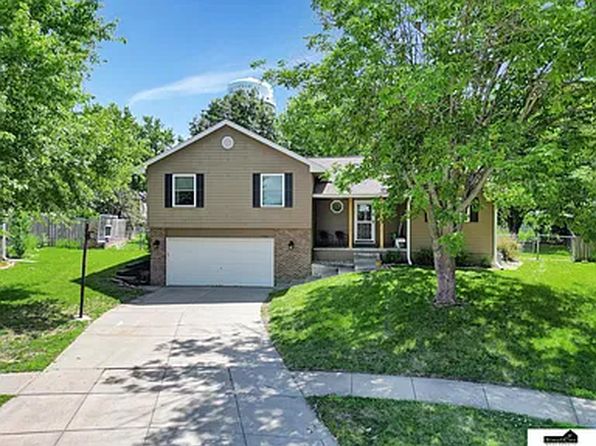 709 Schooner Ct