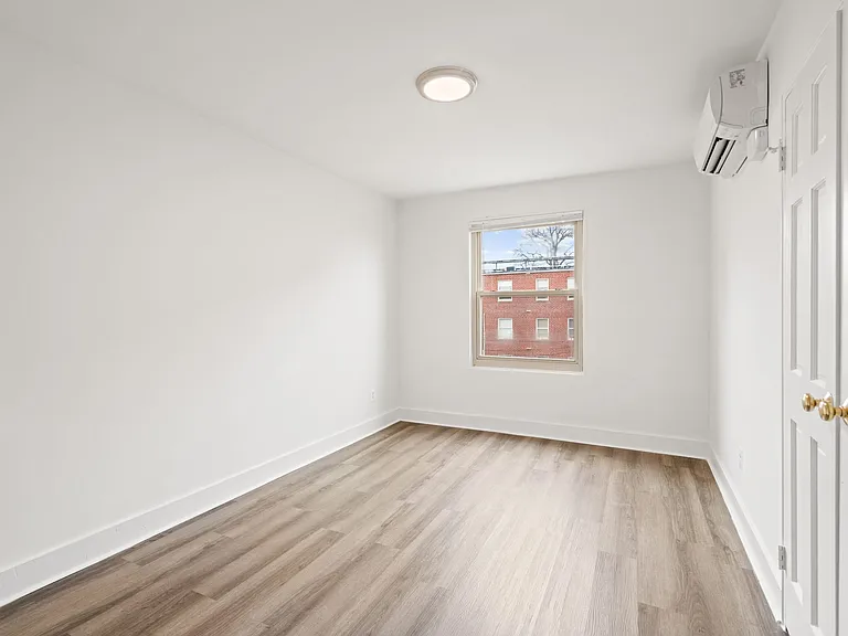 1814-1816 THE ASHTON — Photo 60