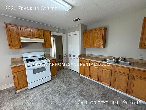 5th image of 2320 Franklin St