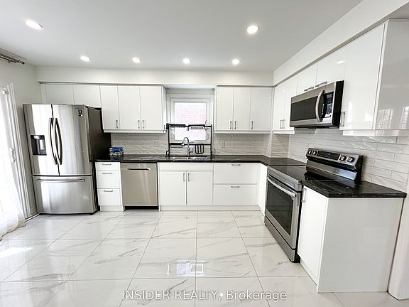 4th image of 98 White Blvd