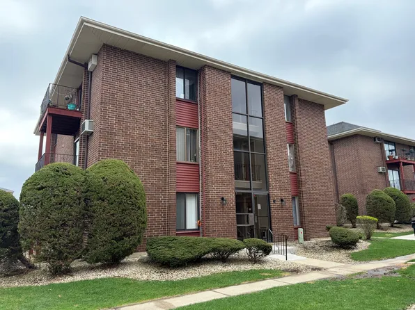15818 Terrace Dr Unit R3, Oak Forest, IL 60452