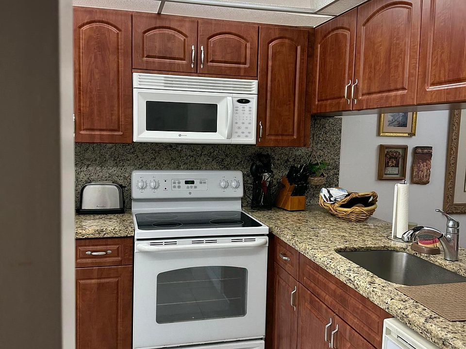 1st image of 2704 Nassau Bend #J1