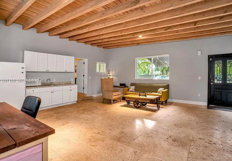 7405 SW 79th Ct — Photo 6