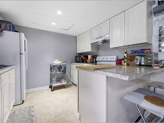 4th image of 6611 S Faul St APT B