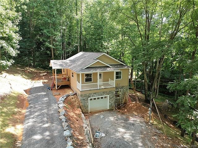 1st image of 100 Loafer Ln #132