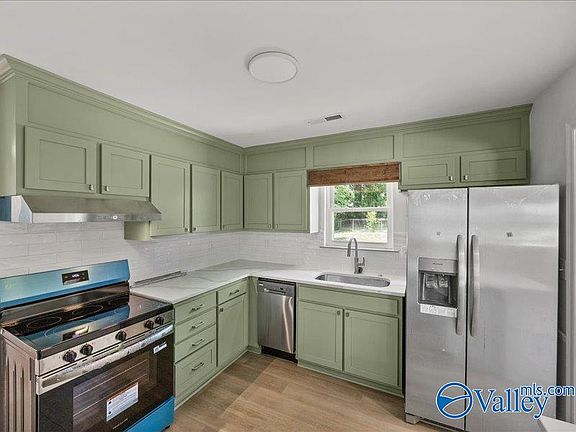 2nd image of 6002 Trisha Ln
