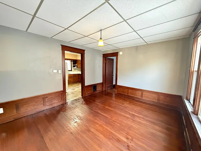 418 Colvin Ave — Photo 16