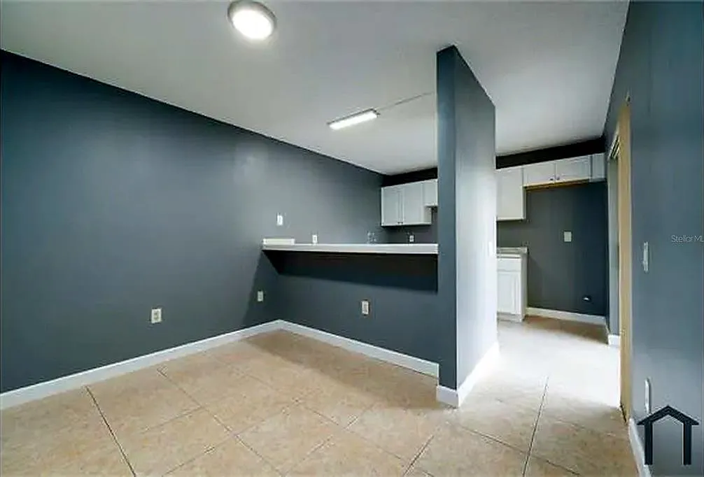 2 bed, 2.5 bath, 1285 sqft, $1,850 — Photo 2