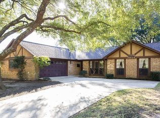 1034 Broadmoor Dr, Huntsville, TX 77340