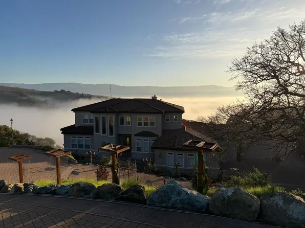 18600 Castle Ridge Dr, Morgan Hill, CA 95037