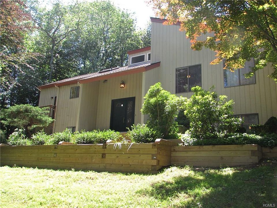 1st image of 48 Moseman Ave