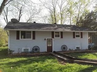 912 Julian Ln, Fulton, MO 65251