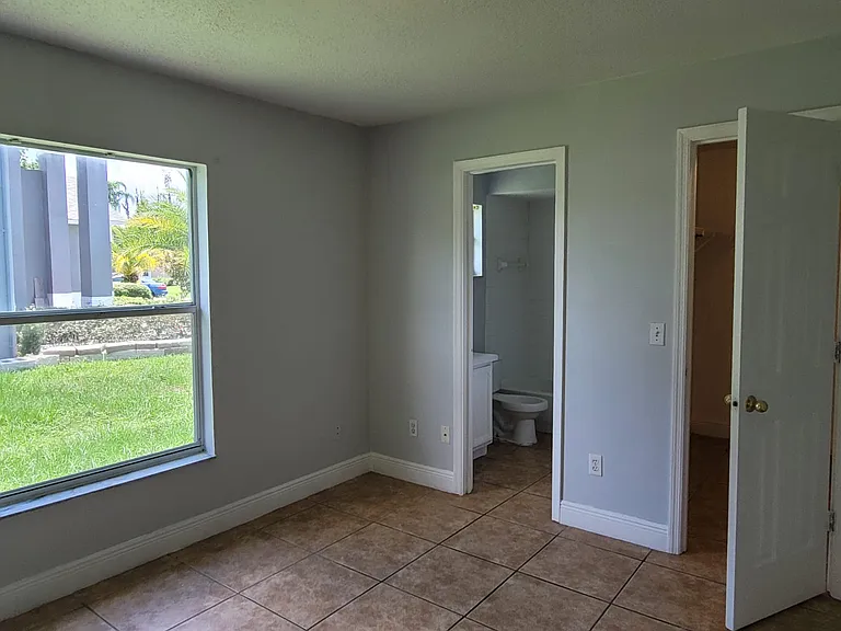 503 Pine Bark Ct — Photo 10