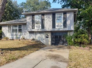8000 E 93rd St, Kansas City, MO 64138