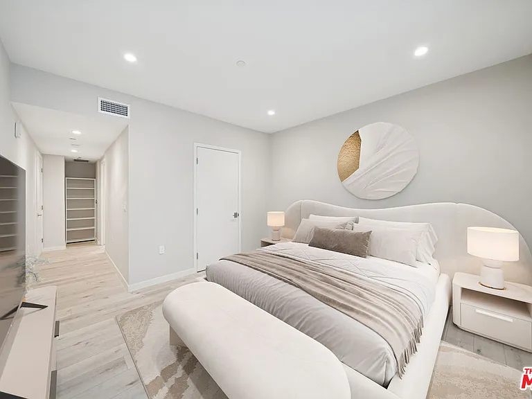 1051 S Corning St #103 — Photo 15