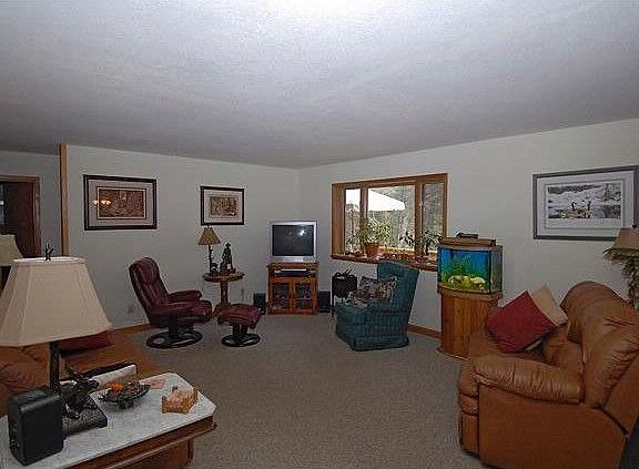 5th image of 3118 Parkwood Ln