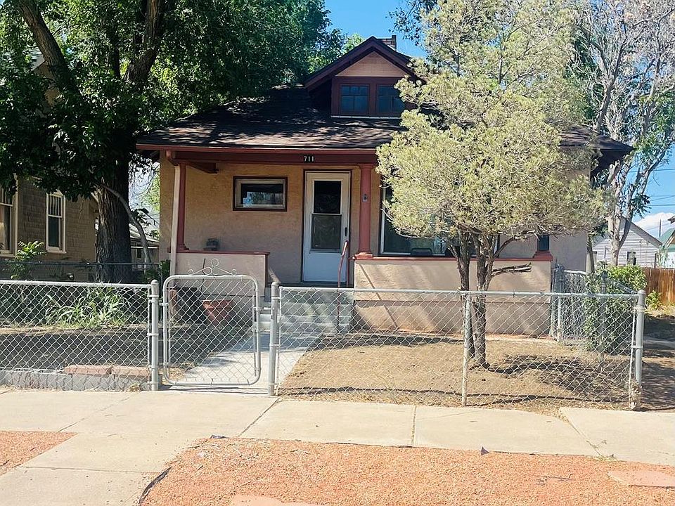 1st image of 711 E 6th St